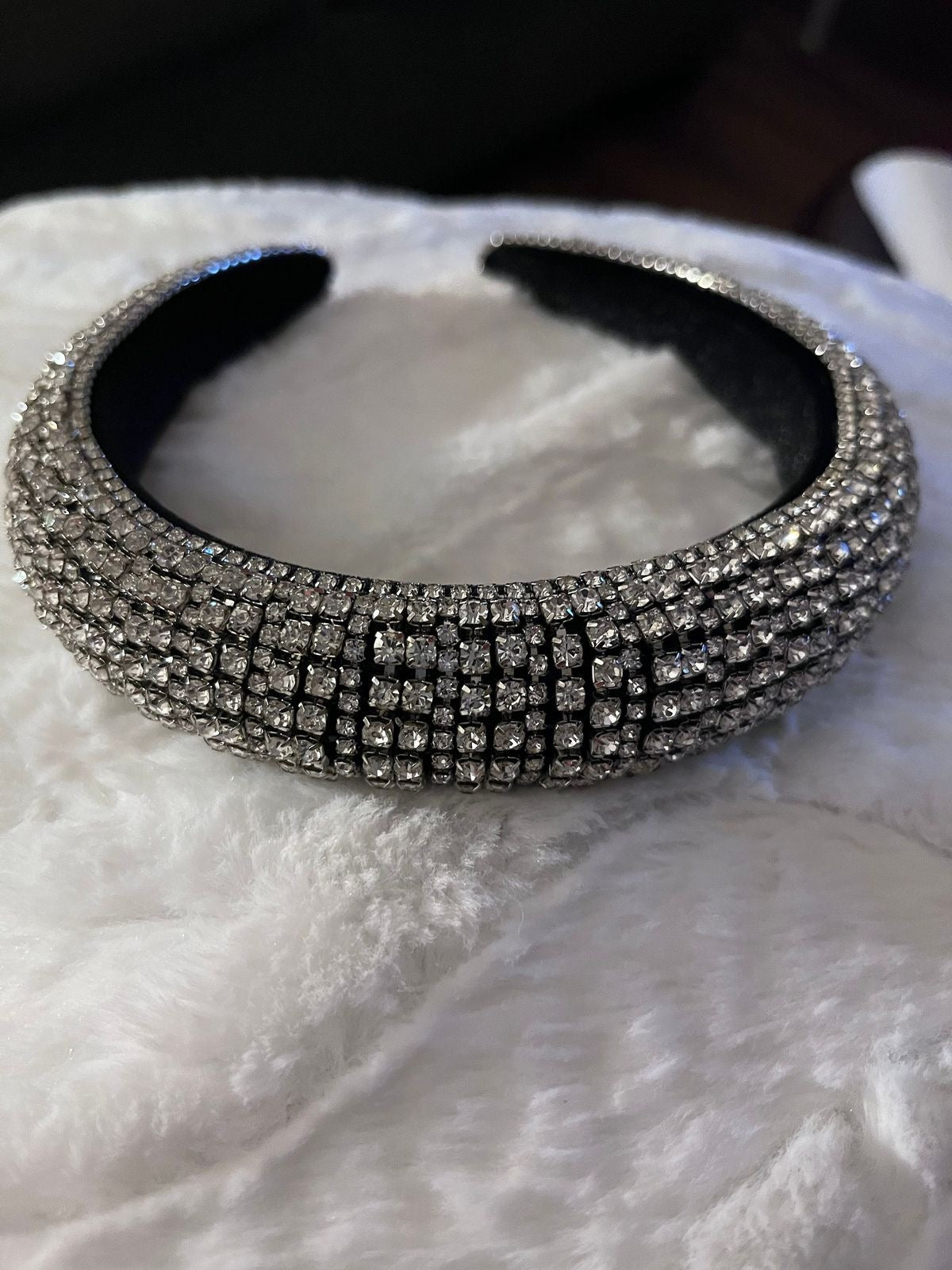 Pixie Curl Hair Wig 14 Inches with Closure and Comb